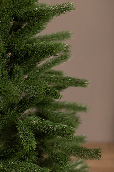 Изображение товара Ель искусственная Ёлушка Литая Алёнушка / ЕЛА 18 (1.8м)