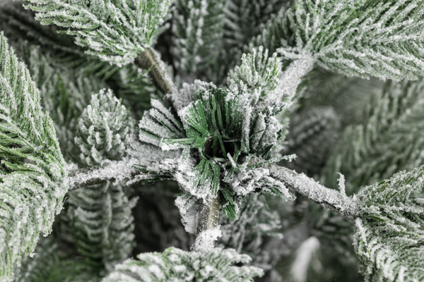 Изображение товара Ель искусственная Ёлушка Донская заснеженная / ЕДОНЗ 15 (1.5м, подставка пластик)