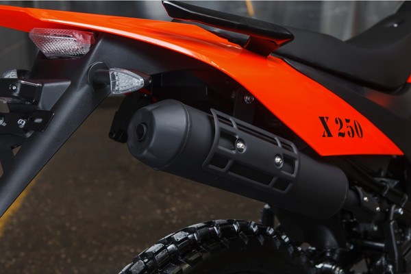 Изображение товара Мотоцикл M1NSK Х 250 (белый камуфляж)