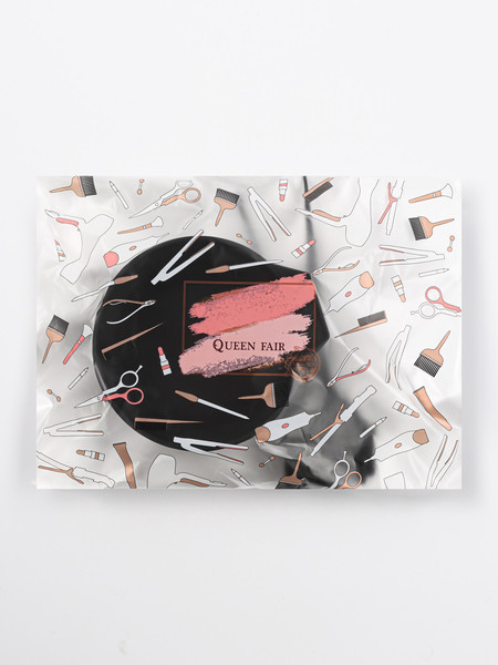 Изображение товара Набор для окрашивания волос Queen Fair Кисть-расческа+чаша+кисть / 799103