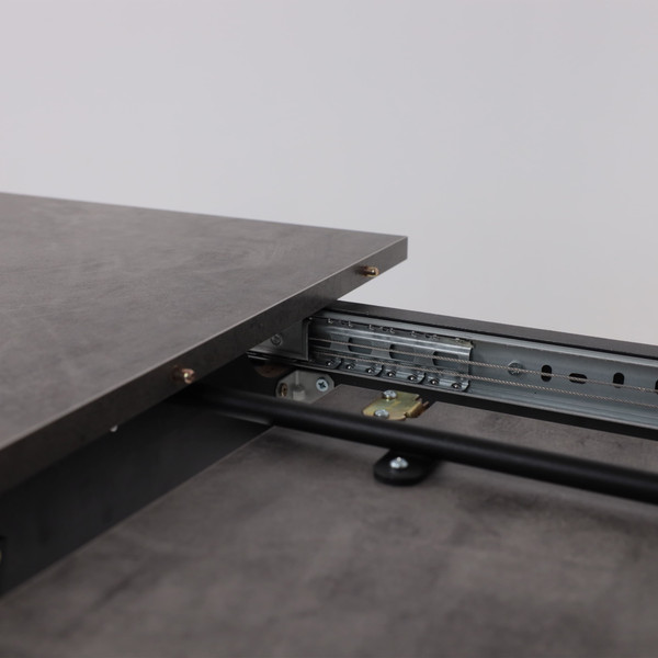 Изображение товара Обеденный стол Мамадома Tirk Radial-94 раздвижной 94-126x64 (дымчатая керамика/черный)