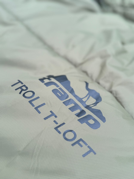 Изображение товара Спальный мешок Tramp Troll T-Loft Regular / TRS-061R-oliv-LT (левый, оливковый)