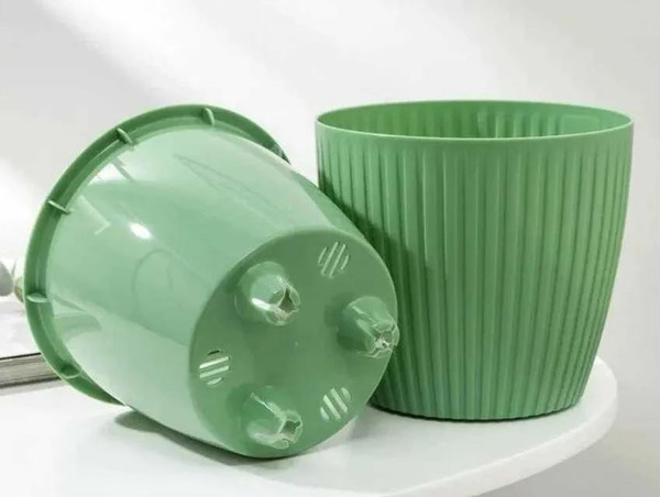 Изображение товара Кашпо VipSet ЭВИ с дренажной системой (4.5л, зеленый)