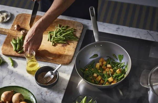 Изображение товара Вок Fiskars All Steel / 1064747