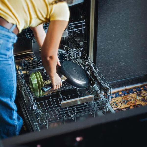 Изображение товара Сковорода Fiskars Hard Face / 1075521