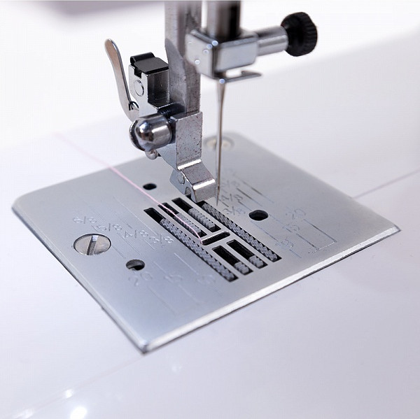 Изображение товара Швейная машина Leader Miracle