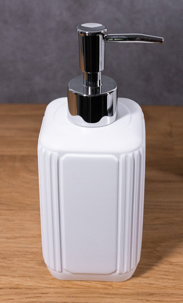 Изображение товара Дозатор для жидкого мыла Caspian York 90084 (белый)