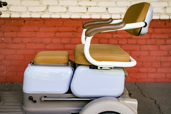 Изображение товара Электроскутер AVM CITY 650 (серый)