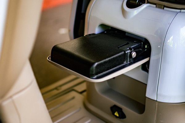 Изображение товара Электроскутер AVM CITY 650 (серый)