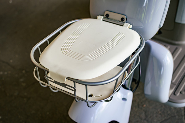 Изображение товара Электроскутер AVM CITY 650 (серый)