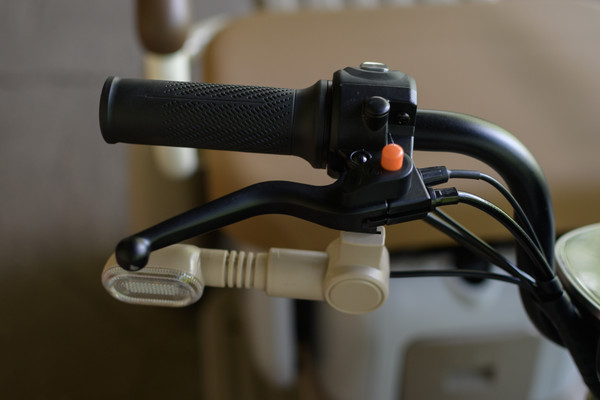 Изображение товара Электроскутер AVM CITY 650 (серый)