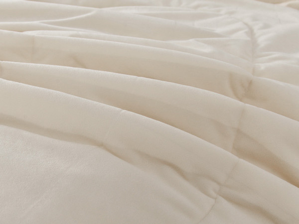 Изображение товара Комплект постельного белья с одеялом Sofi de Marko Энрике 7Е / Кт-7Е-Эн6м (молоко)