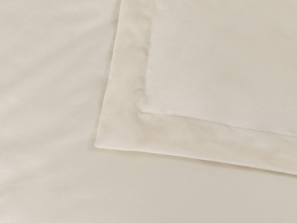 Изображение товара Комплект постельного белья с одеялом Sofi de Marko Энрике 7Е / Кт-7Е-Эн6м (молоко)