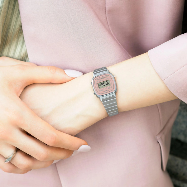 Изображение товара Часы наручные женские Casio LA-670WEA-4A2