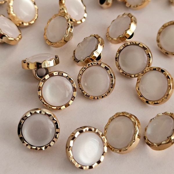 Изображение товара Набор пуговиц Sentex PN-2-11.5 (12шт, белый/золото)