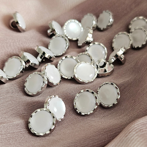 Изображение товара Набор пуговиц Sentex PN-2-11.5 (12шт, белый/серебро)