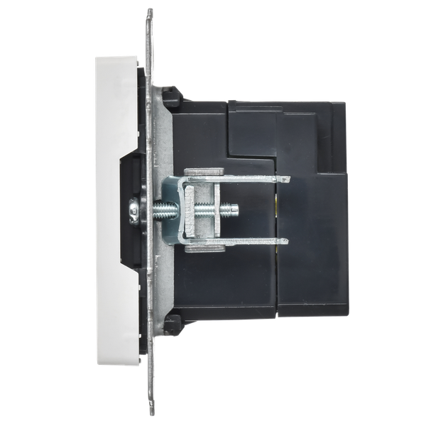 Изображение товара Розетка IEK Brite BR-U21-D31-K91 (арктический белый)