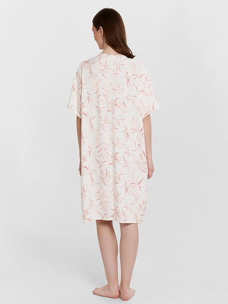 Изображение товара Сорочка Mark Formelle 512083 (р.170-100-106, листики на молочном)