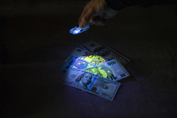 Изображение товара Фонарь Armytek Crystal Pro UV / F10301GRUV (зеленый)