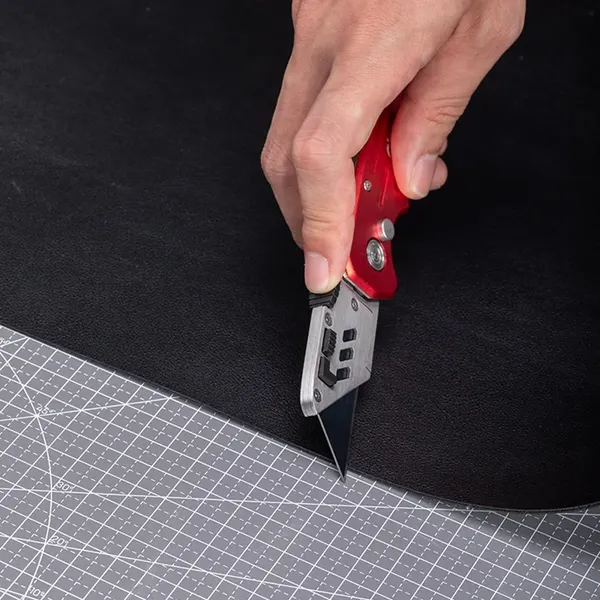 Изображение товара Нож строительный Deli Складной / EDL040