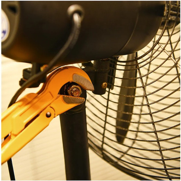 Изображение товара Гаечный ключ Deli Трубный / EDL105267