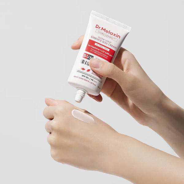 Изображение товара Крем солнцезащитный Dr.Melaxin Hydro Ceramic Glow Light Essence Sun Cream (50мл)