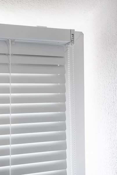 Изображение товара Жалюзи горизонтальные Delfa СГЖМ-300/13 (52x150, белый)