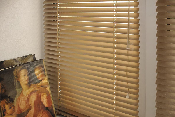 Изображение товара Жалюзи горизонтальные Delfa СГЖ-210 (60x150, золото брокат)
