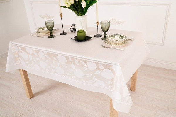 Изображение товара Скатерть Stolima Pina Lace 7001 Яблоки (180x140)