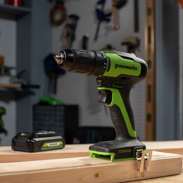 Изображение товара Аккумуляторная дрель-шуруповерт Greenworks GD24DD35 бесщеточная 24V / 3704007CUA (с АКБ 2Ач и ЗУ)