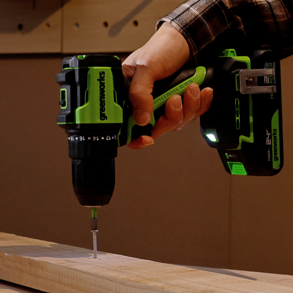 Изображение товара Аккумуляторная дрель-шуруповерт Greenworks DD345 бесщеточная 24V / 3708307CUB (с АКБ 4Ач и ЗУ)
