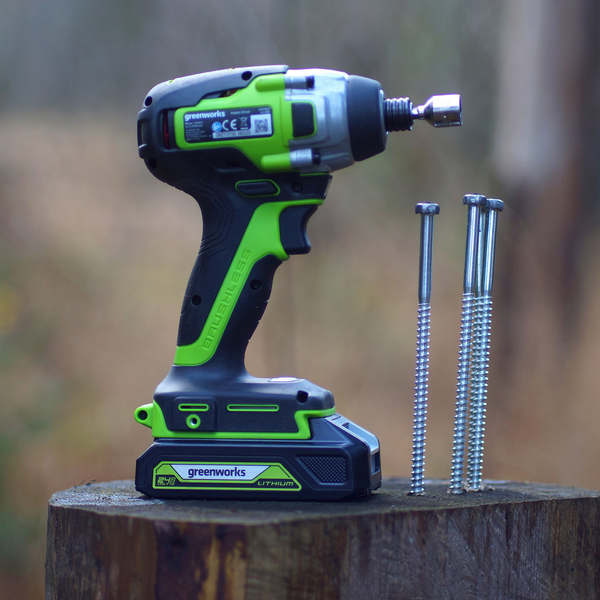 Изображение товара Аккумуляторный шуруповерт Greenworks GD24ID3 бесщеточный 24V / 3802807CUA (с АКБ 2Ач и ЗУ)