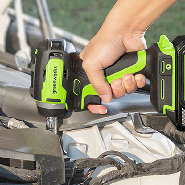 Изображение товара Аккумуляторный гайковерт Greenworks G24IW200 бесщеточный 24V / 3803607CUB (с АКБ 4Ач и ЗУ)