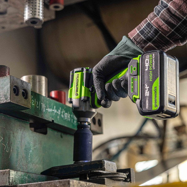 Изображение товара Аккумуляторный гайковерт Greenworks IW5500 / 3805007CUB