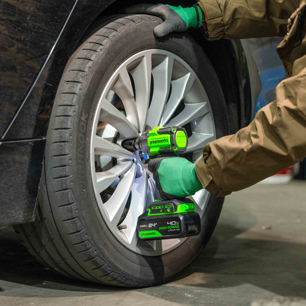 Изображение товара Аккумуляторный гайковерт Greenworks IW5500 / 3805007CUB