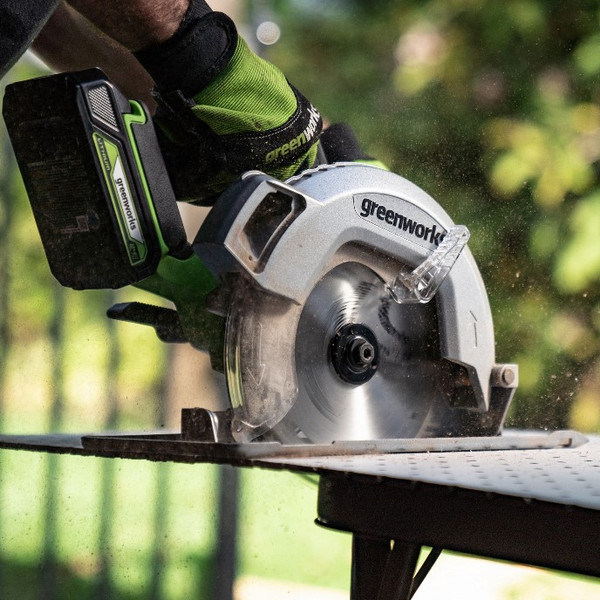 Изображение товара Дисковая пила Greenworks GD24CS бесщеточная 24V / 1500907CUB (с АКБ 4Ач и ЗУ)