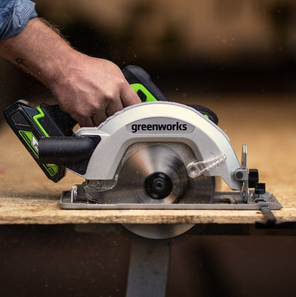 Изображение товара Дисковая пила Greenworks GD24CS бесщеточная 24V / 1500907CUB (с АКБ 4Ач и ЗУ)