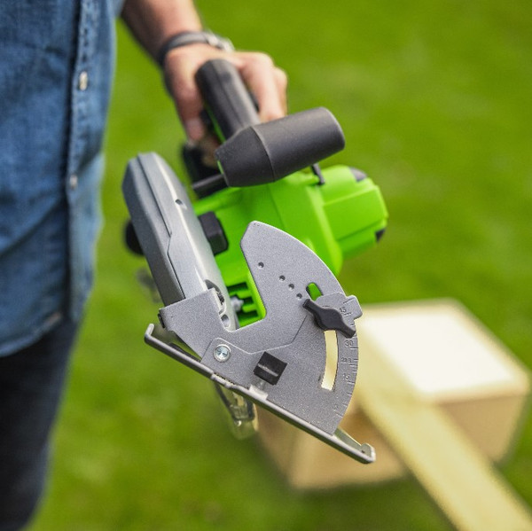 Изображение товара Дисковая пила Greenworks GD24CS бесщеточная 24V / 1500907CUG (с АКБ 5Ач и ЗУ)