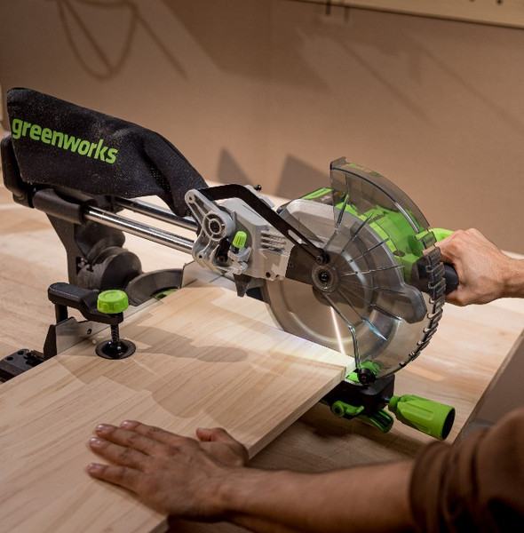 Изображение товара Торцовочная пила Greenworks GD24MS216 бесщеточная 24V / 1501707UA (с АКБ 2Ач и ЗУ)