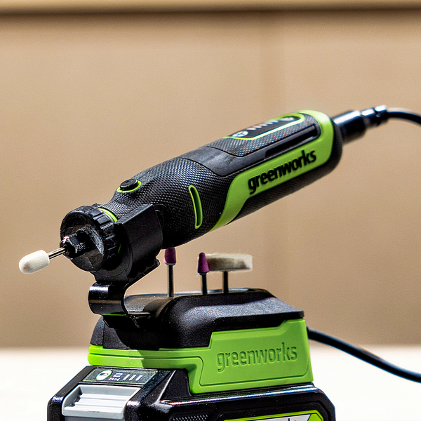 Изображение товара Гравер Greenworks G24RT бесщеточный 24V / 3200807CUA (с АКБ 2Ач, ЗУ, сумкой и оснасткой 52шт)