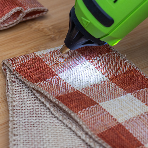 Изображение товара Клеевой пистолет Greenworks G24GLG / 3502207CUA