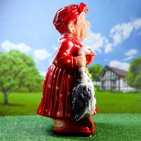 Изображение товара Фигурка для сада Хорошие сувениры Теща с гусями / 1169826