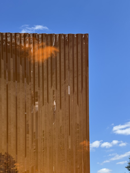 Изображение товара Монолитный поликарбонат Borrex Трапеция 1050x3000x0.8мм (бронзовый)