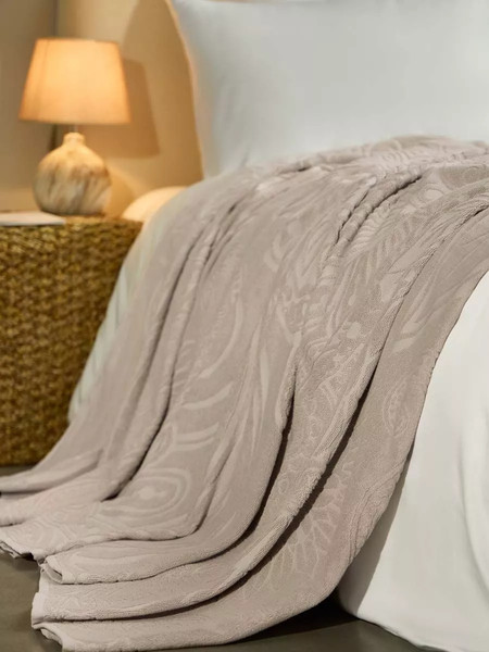 Изображение товара Покрывало Arya Greta 150x200 / 8680943257888 (бежевый)