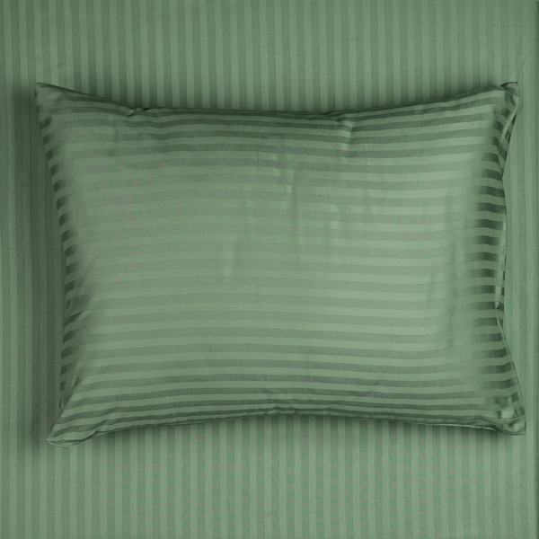 Изображение товара Комплект постельного белья Блакiт Страйп-сатин Евро 70х70 / 4252/1 17-6323 (зеленый)