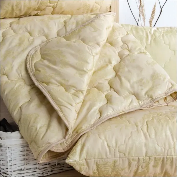 Изображение товара Подушка для сна Самойловский текстиль Ангора 70x70 / 761609 (золотые вензеля)