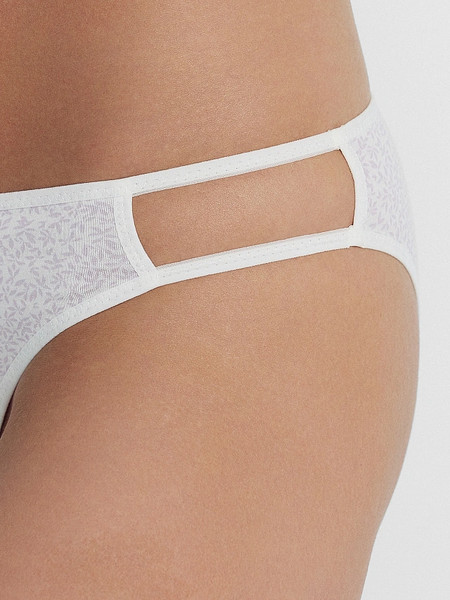 Изображение товара Трусы женские Mark Formelle 412614 (р.94, листочки на сумрачно-белом)