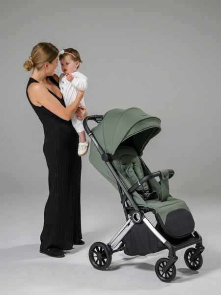 Изображение товара Детская прогулочная коляска Amarobaby Handy / AB25-10HANDY/1130 (серый/серебряный)