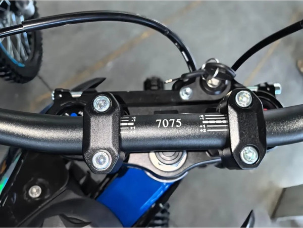 Изображение товара Мотоцикл AVM Stormax 300 (красный)