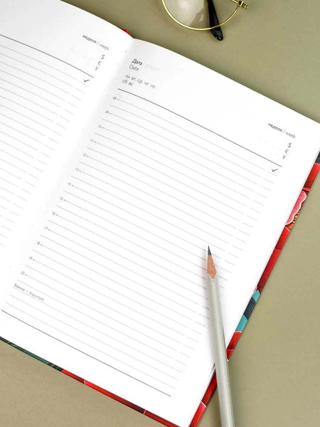 Изображение товара Ежедневник Феникс+ Diary. Красные пионы / 71553